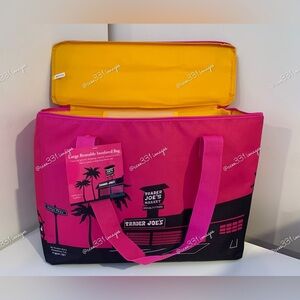 NEW Trader Joe’s Large Reusable Insulated Bag - Limited Edition Pink